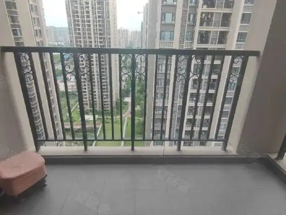 【多图】富力城天禧,大学城租房,大学城三室两厅两卫电梯房精装修采光