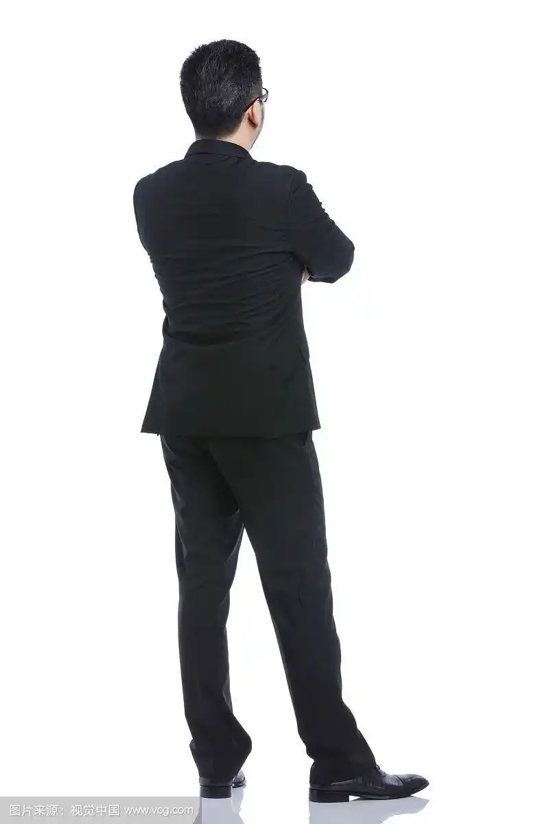 商务男士的背影