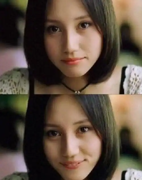 袁泉46岁惊艳!衬衣牛仔裤,优雅又得体,和小女孩合影好可爱