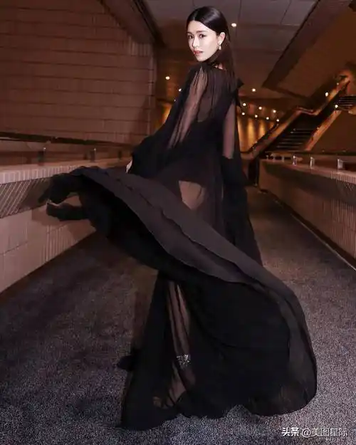 文咏珊,1988年出生于中国香港,身高168厘米,体重45公斤.