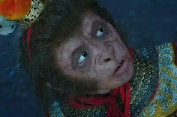 连亲妈都嫌弃他丑,却被周星驰看中一炮而红,如今20岁颜值逆袭!