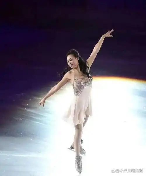 花滑冠军陈露嫁给老外47岁仍像少女