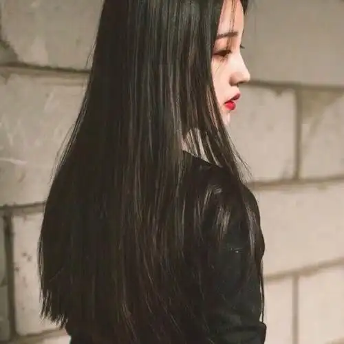 伤感侧脸长发女生头像图片我最大的遗憾与你有关