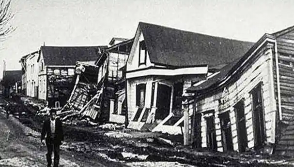 比唐山大地震可怕百倍的最大地震,9座火山喷发,海水突然消失