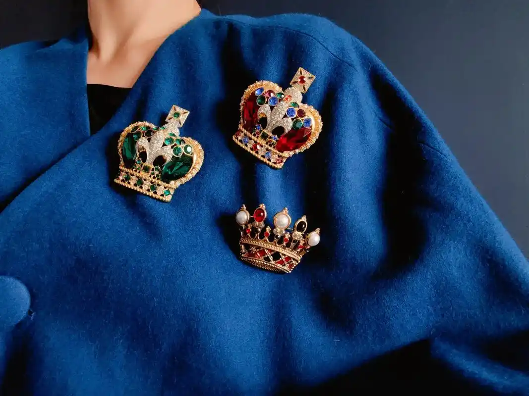 店主私藏80年代butler wilson女王皇冠胸针(新开 - 抖音