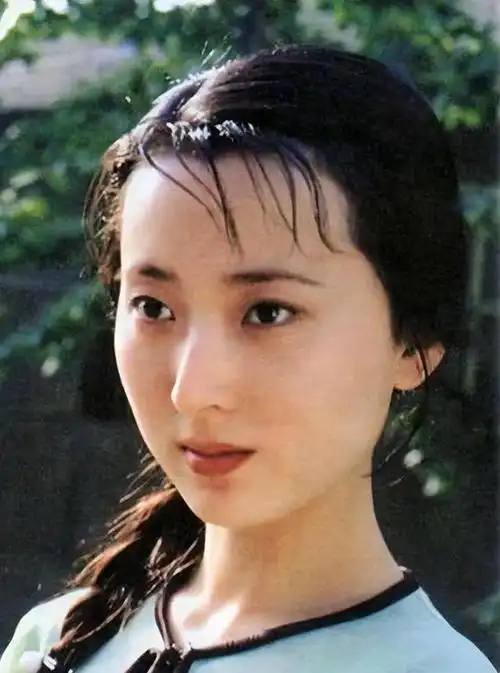 "林黛玉"陈晓旭病逝17年,当时陪她一起出家的那口子,如今怎样