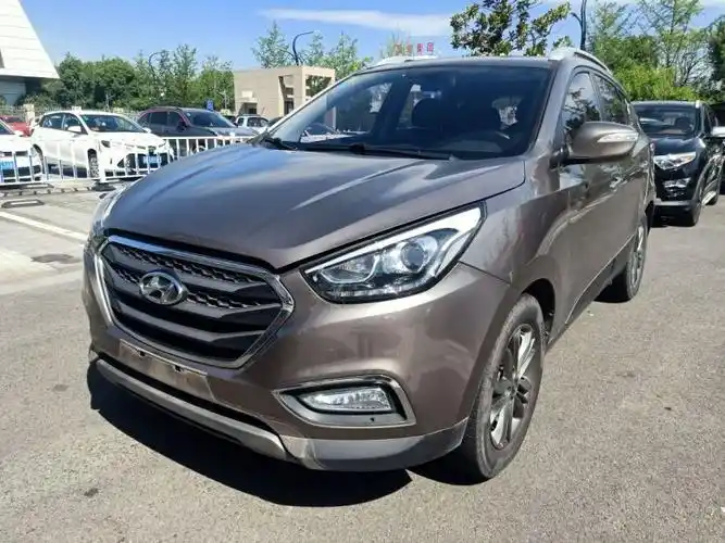 现代ix35 2015款 北京现代ix35 2.0l 自动两驱智能型 国iv