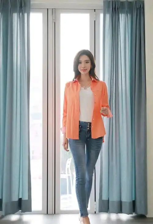 橙色衬衫搭配牛仔裤时尚优雅又迷人
