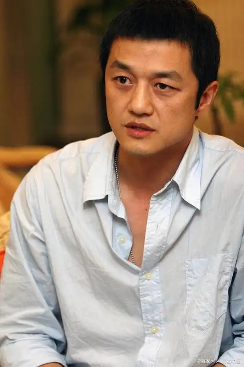 "李亚鹏独家直播揭秘!背后困境真相震撼曝光引发热议"