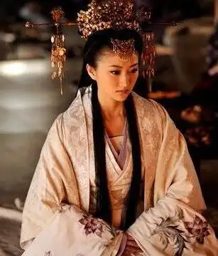 关于褒姒身世的传说宫女孕育四十一年生美女