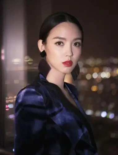 挺6个月孕肚踩15cm恨天高的张梓琳堪称人间清醒