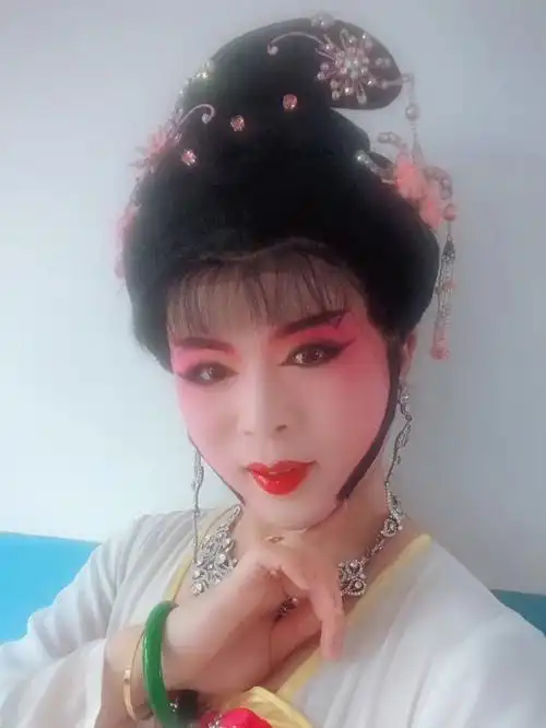 017篇反串演员张思凡的经历与箴言