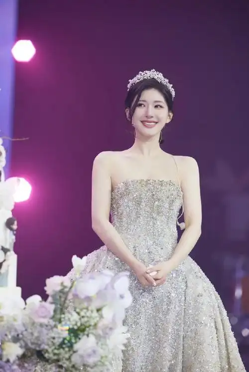 202361把爱留给赵露思