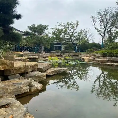 千层石 大型园林景观流水假山 产地批发 河道驳岸