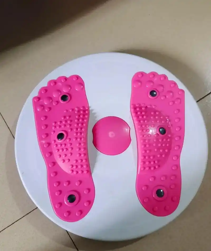 全家老小都可以扭.如果你经常放屁,肚子涨气的#扭腰盘 每天半 - 抖音