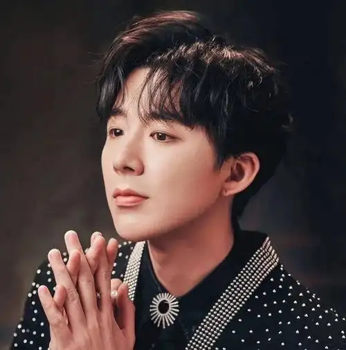 【微信头像】刘宇宁