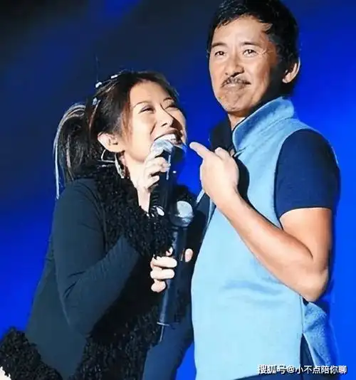 76岁林子祥与两任妻子亲密合照,陪完叶倩文搂抱前妻,她太大度了_吴正
