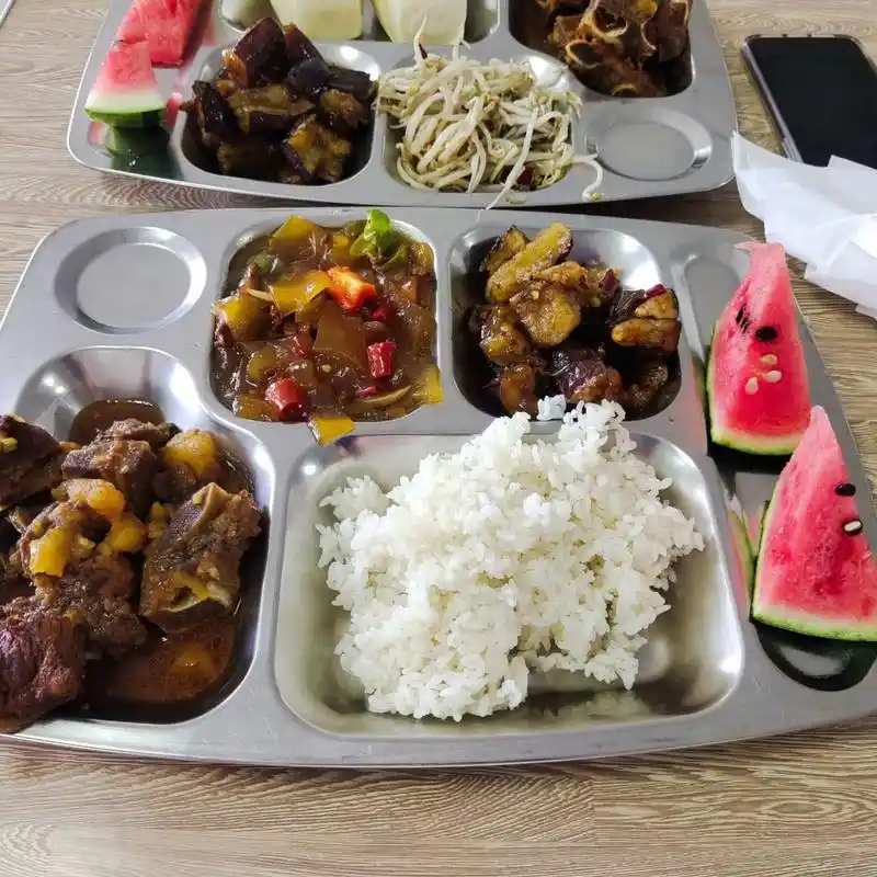 食堂的饭菜是真的好吃