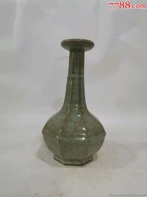 大宋哥窑八方瓶