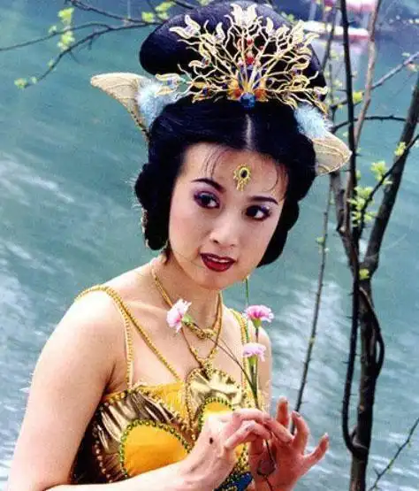 《西游记》里有没有哪个女妖精,曾经真心喜欢过唐僧?