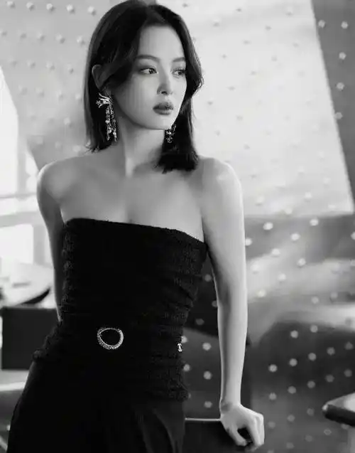 清纯可爱白幼瘦在她们面前不值一提_谭卓_辛芷蕾_专业