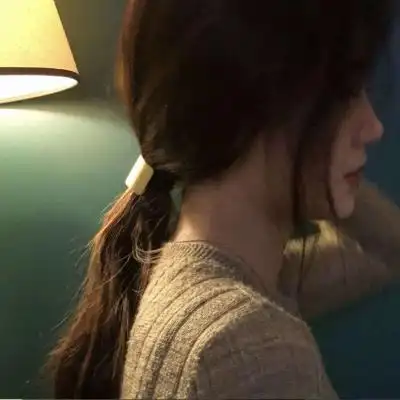 微信高清ins成熟气质女生头像 "有趣的事物不应该分享给敷衍的人"