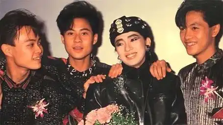 梅艳芳,草蜢同台合唱《梦伴》,惊艳全场,这才是乐坛好师徒!