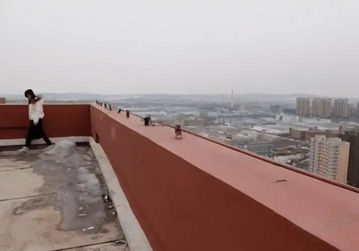 房子为什么都要做"女儿墙",有何说法?听听建造师怎样说!