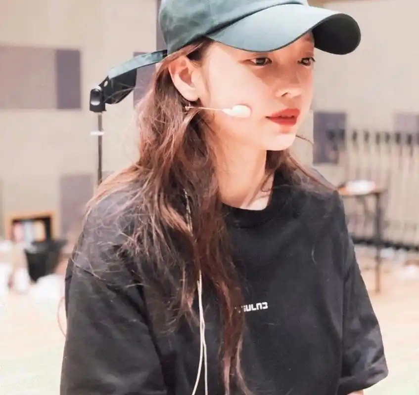 具荷拉经纪公司声明:希望媒体不要进行推测性报道