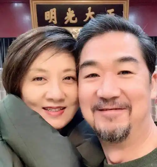 著名演员张国立:与前妻分手32年,丈夫的责任跟义务不能丢_罗秀春_邓婕