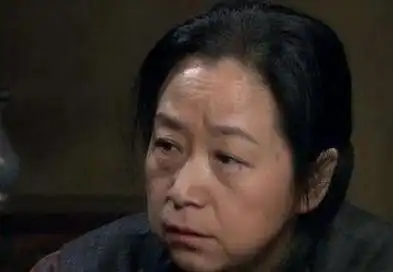 张国立的前妻罗秀春近照:被张国立抛弃的32年后(20)