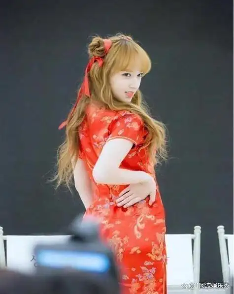 程潇穿旗袍惊艳全场!网友:人间芭比不是虚言!