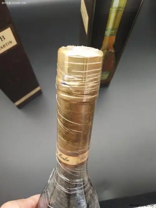 90年代人头马优质香槟