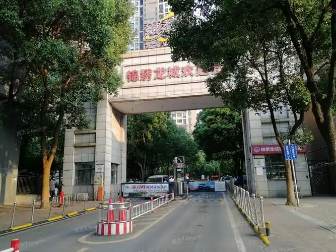 锦绣龙城鎏园小区深度测评你关注的小区长这样