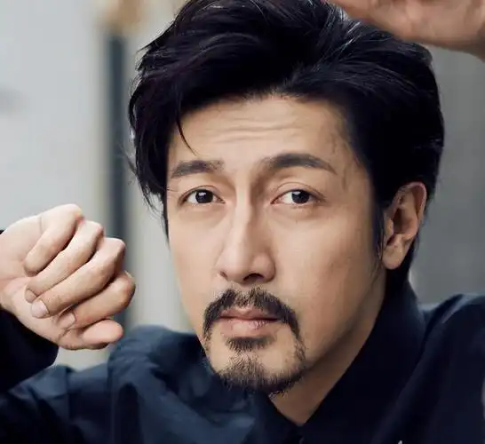 李治廷|"大长脸"男星我只服这9位