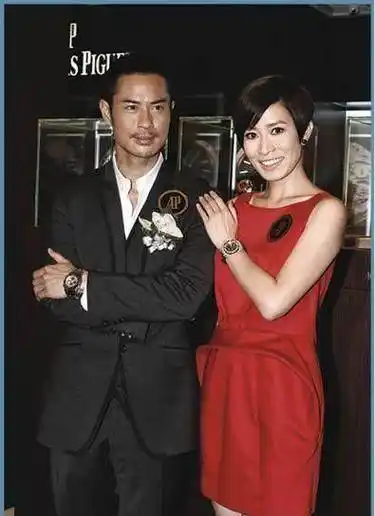 原创43岁佘诗曼受访,坦言曾为事业多次放弃结婚机会,但她并没有后悔