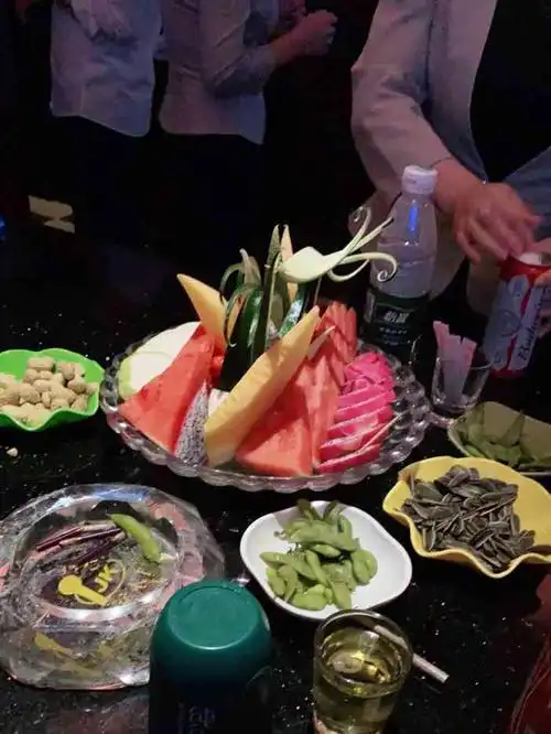 金矿ktv-"设备环境不错.去的时候没有小房.两个人只."-大众点评移动版