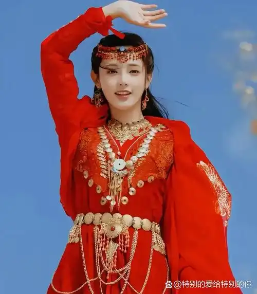 《东宫》小枫,彭小冉,最倒霉的女演员,一袭红裙,称霸古装剧,本以为会