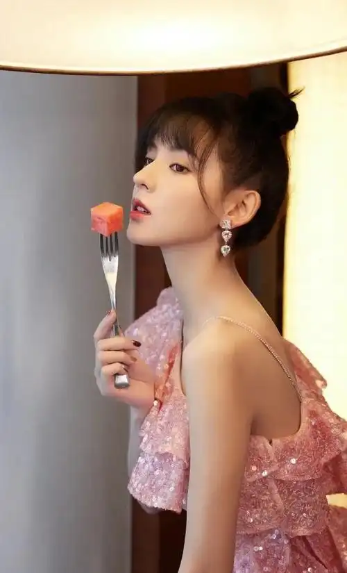 张予曦高清惊艳写真可爱迷人