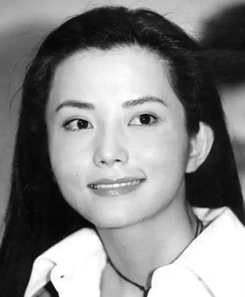 李钰怎么死的方瑜饰演者李钰因病去世