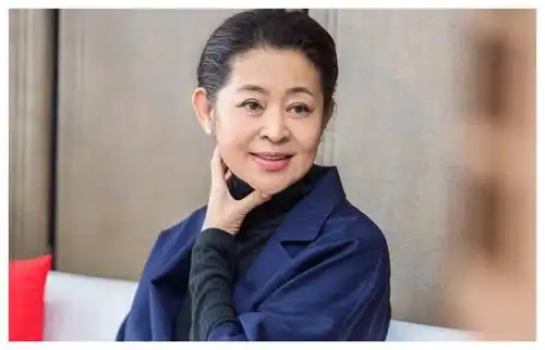 61岁倪大红"隐藏"28年的妻子,竟是倪萍的妹妹!藏得太深了__财经头条