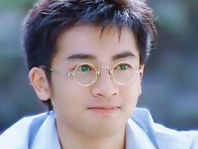 被苏有朋承包的童年,再也没有的暑假,还有那抱着啃的西瓜