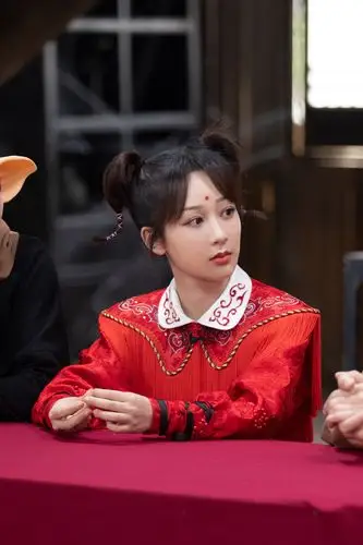 杨紫萌探探探案渐入佳境化身红孩儿探寻牛魔王遇害真相