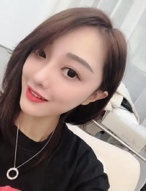 快手娜美大人最新生活照福利图片快手美女娜美穿浴袍视频图片