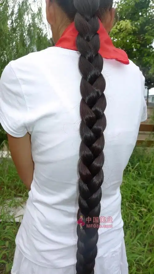 剪下小妹子的超长辫子(7) 剪发_中国长发