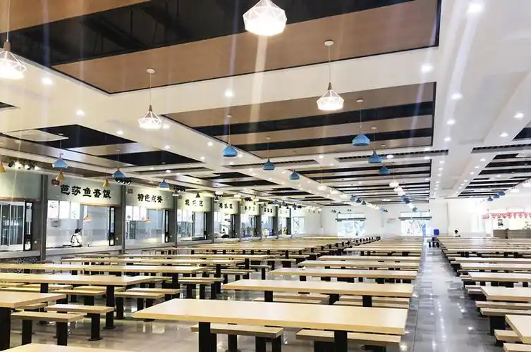 校园食堂新变化-校内新闻-成都理工大学工程技术学院