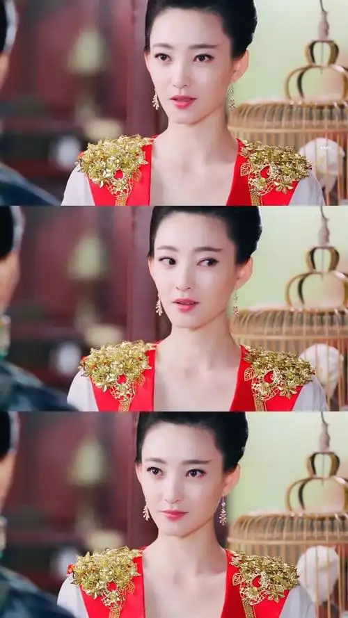 王丽坤圈子里的素颜女神,穿搭也时尚在线,小妲己更是妩媚