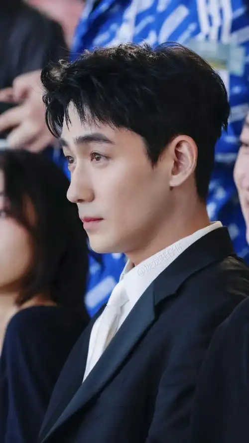 海浪电影周艺委会官宣##朱一龙##朱一龙官宣海浪电影周艺委会委员