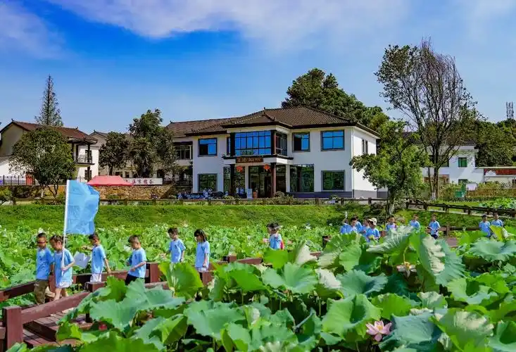 湖南益阳清溪村文学村的新时代山乡巨变