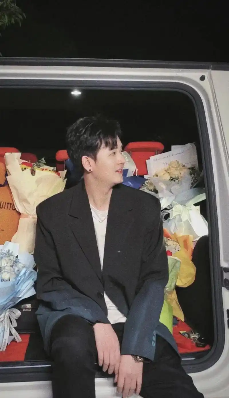 生日快乐.#小阿枫    生日快乐 久仰大名  歌手枫枫 相 - 抖音